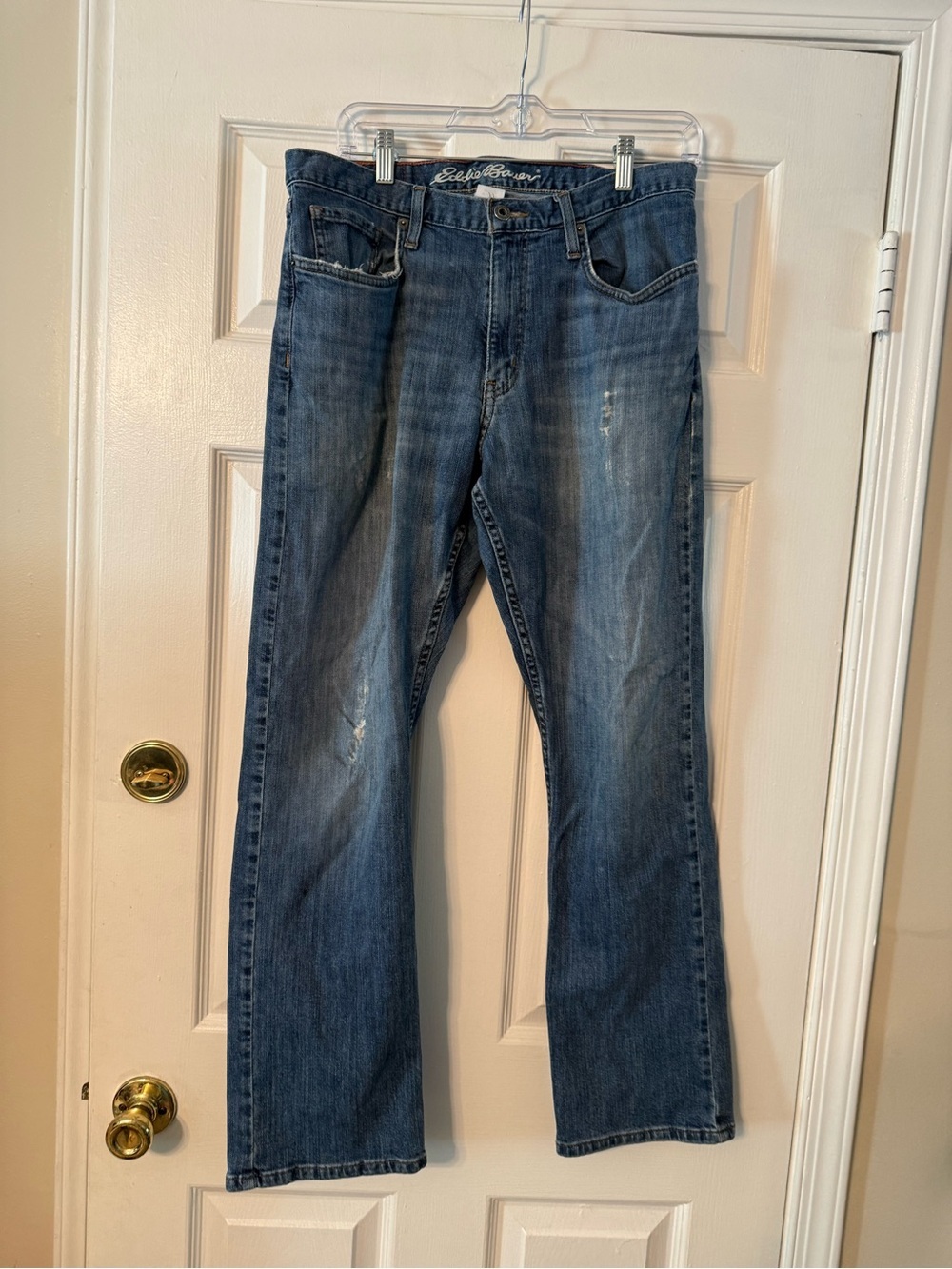 Eddie Bauer Men's Medium Wash Straight Jeans